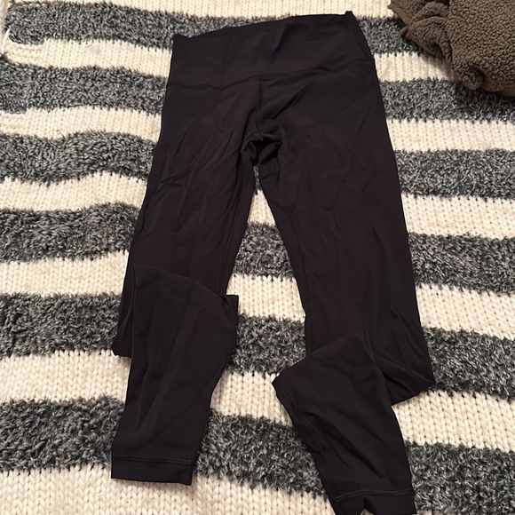 Lululemon Wunder Unders - Picture 3 of 4